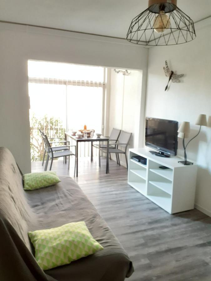 T2 Neuf Climatise A Sete 200M Plage, Parking Exterior photo